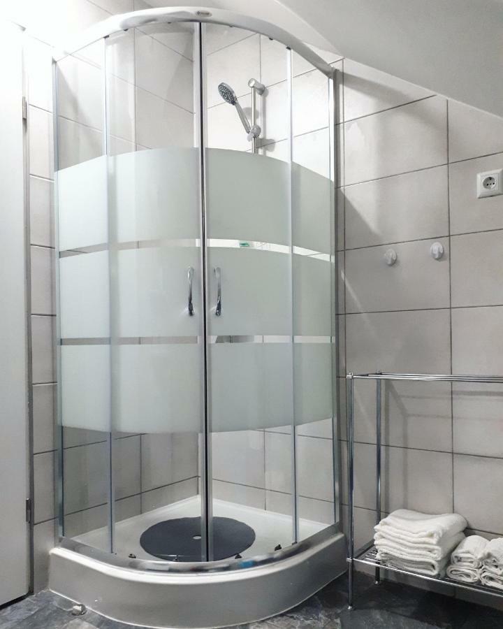 Apartman Lena Tusilovic Exterior photo