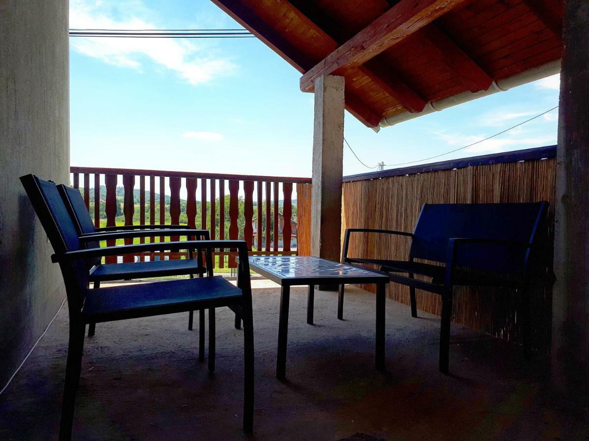 Apartman Lena Tusilovic Exterior photo